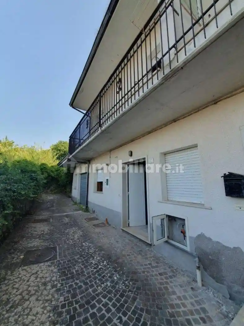 Casa indipendente in vendita a Torella dei Lombardi