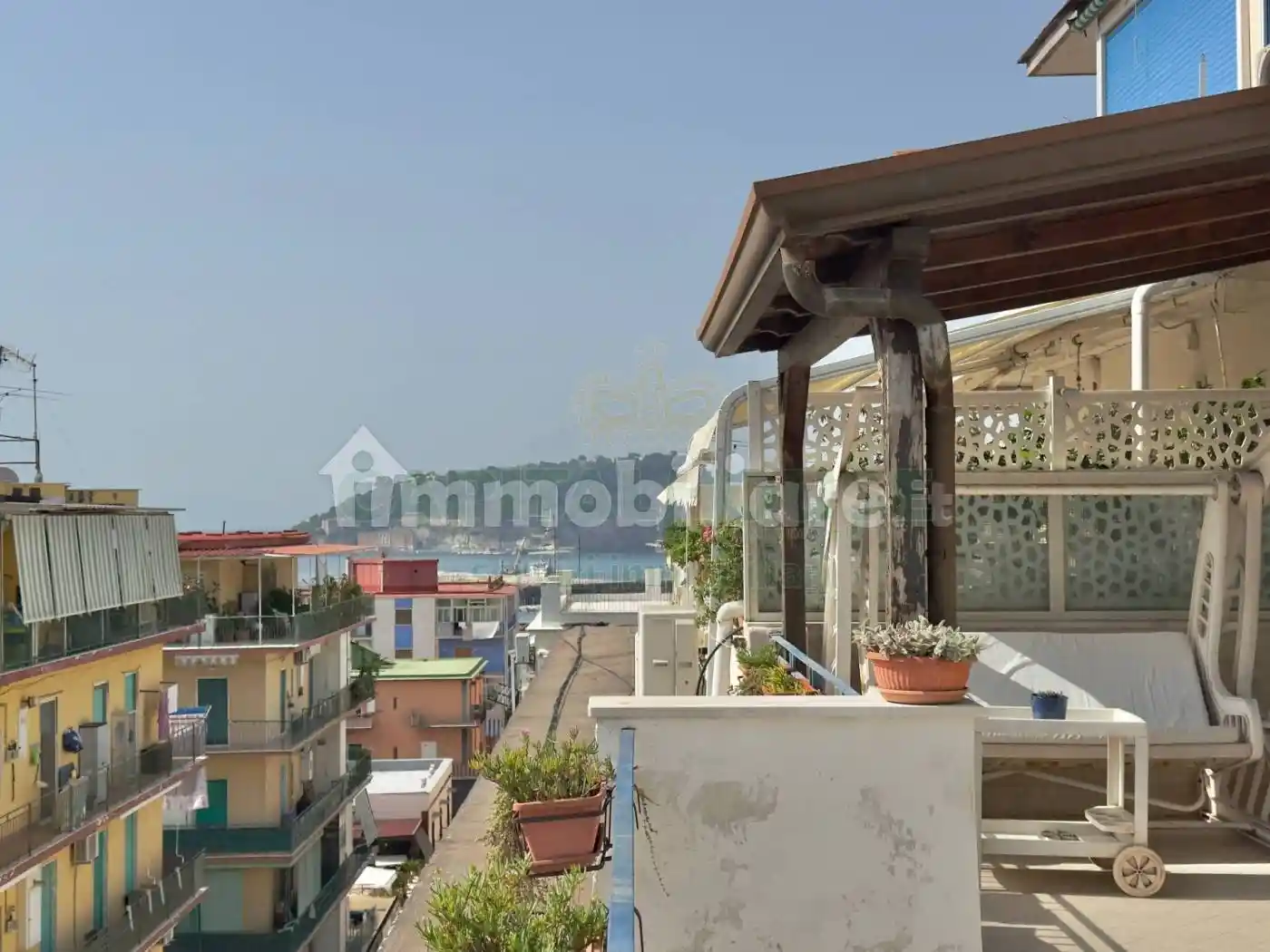Appartamento in affitto a Napoli