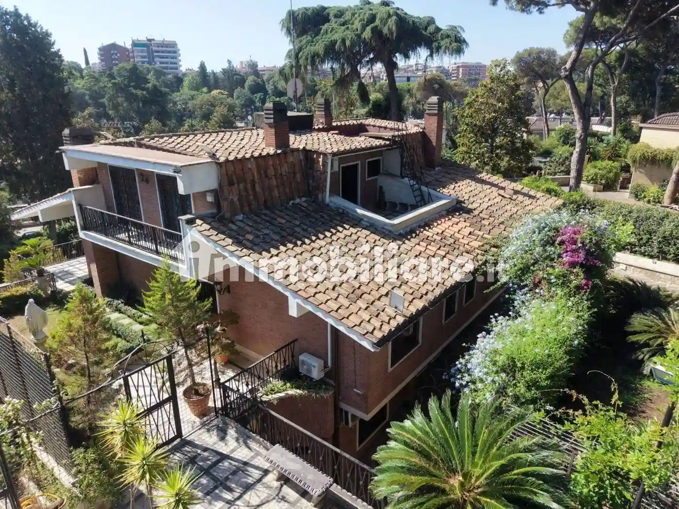 Villa - foto 2