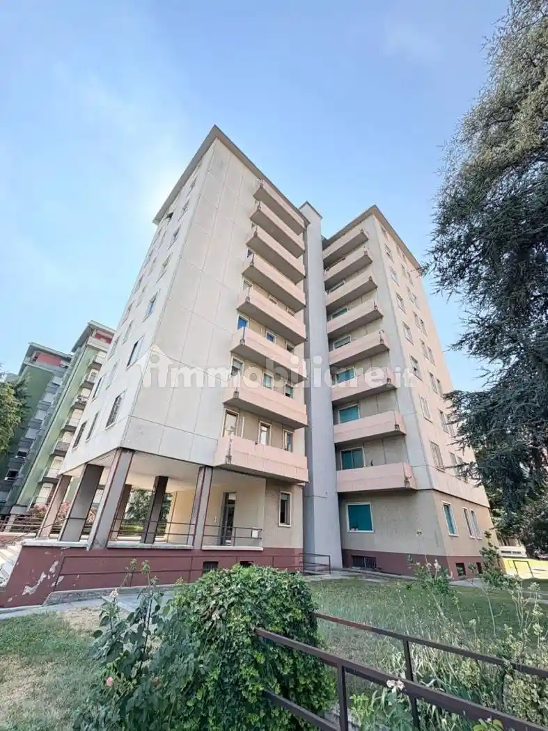 Appartamento in vendita a Brescia