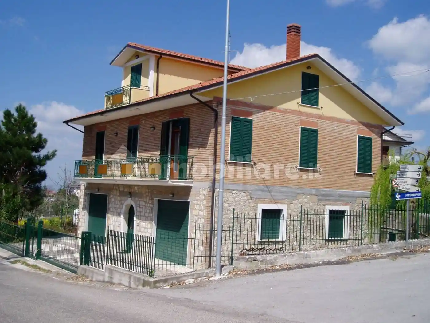 Villa in vendita a Castelfranci