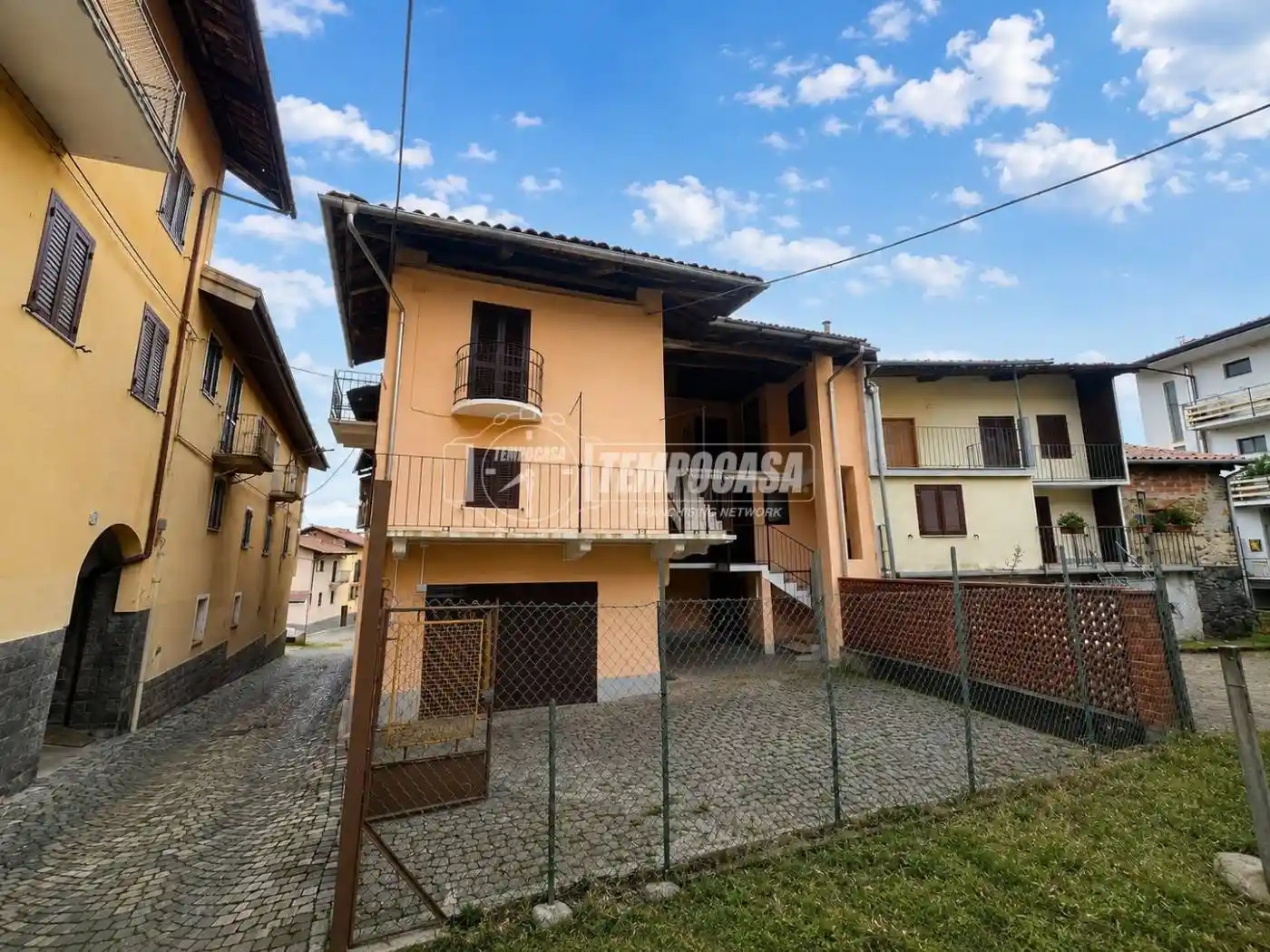 Casa indipendente in vendita a Val di Chy