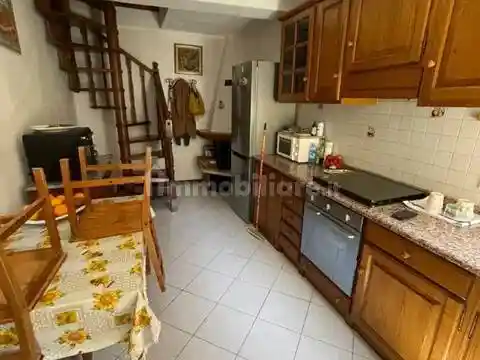Villa in vendita a Montignoso