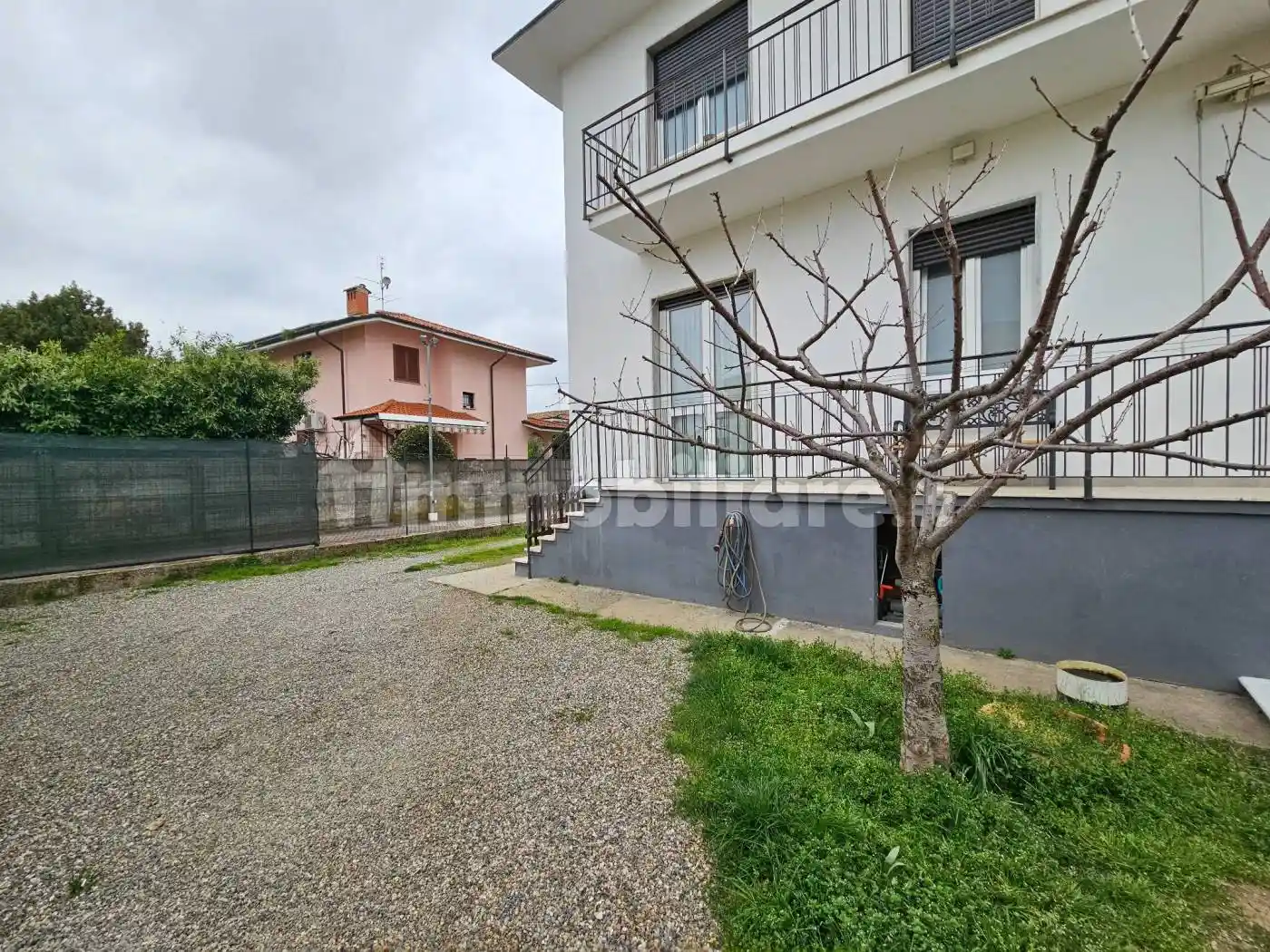 Villa in vendita a Marcallo con Casone