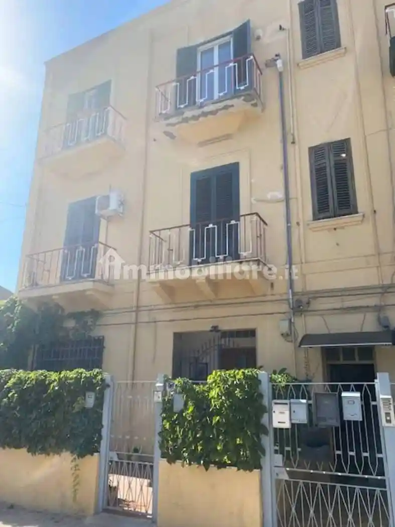 Appartamento in vendita a Palermo