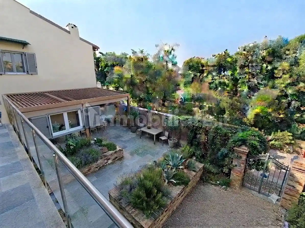 Rustico - Casale in vendita a Rovato