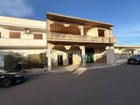 Rustico - Casale in vendita a Veglie