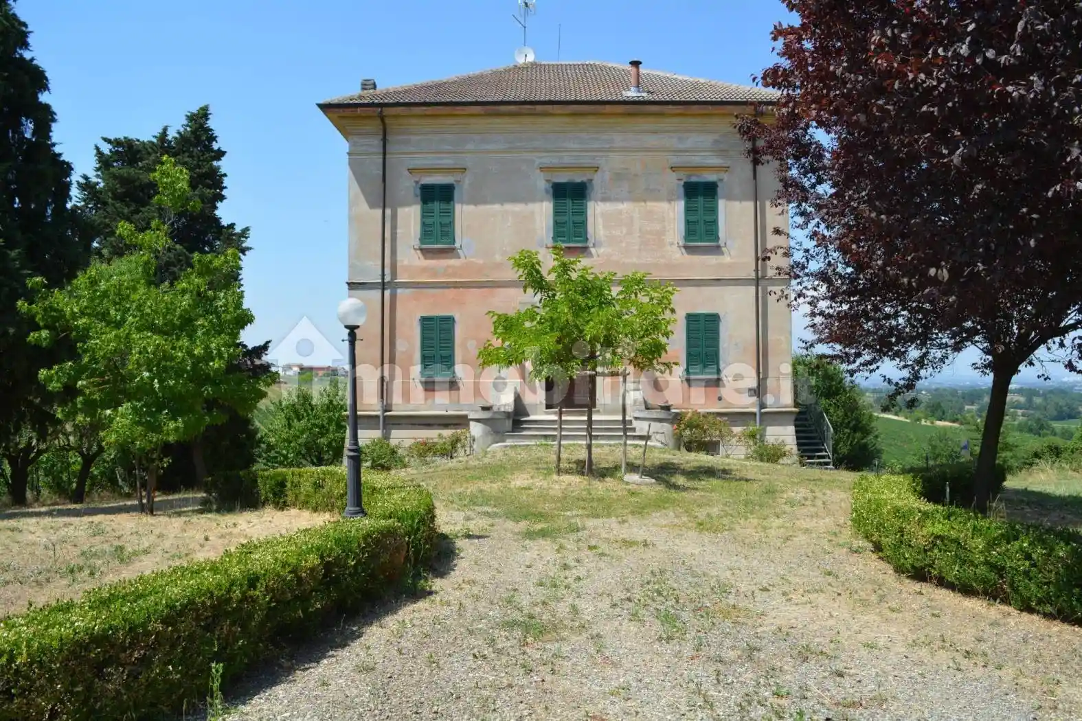 Villa in vendita a Ziano Piacentino