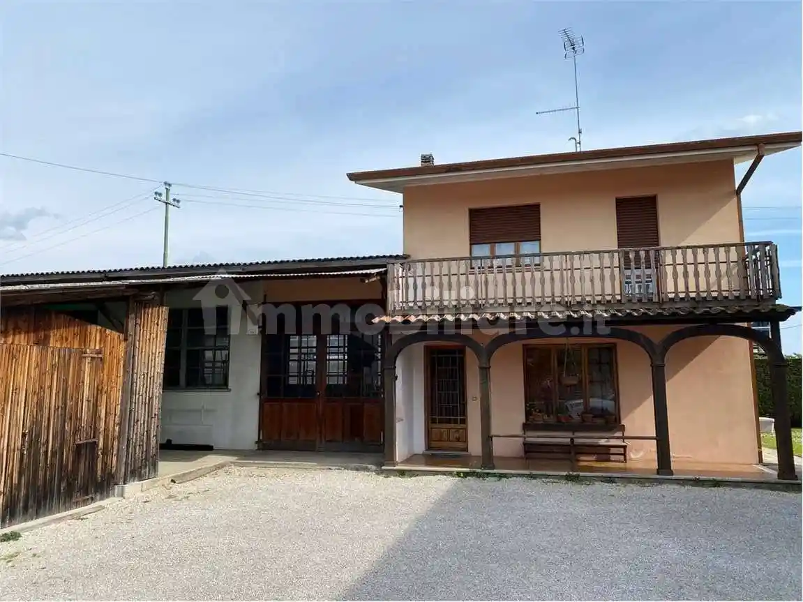 Casa indipendente in vendita a Muzzana del Turgnano