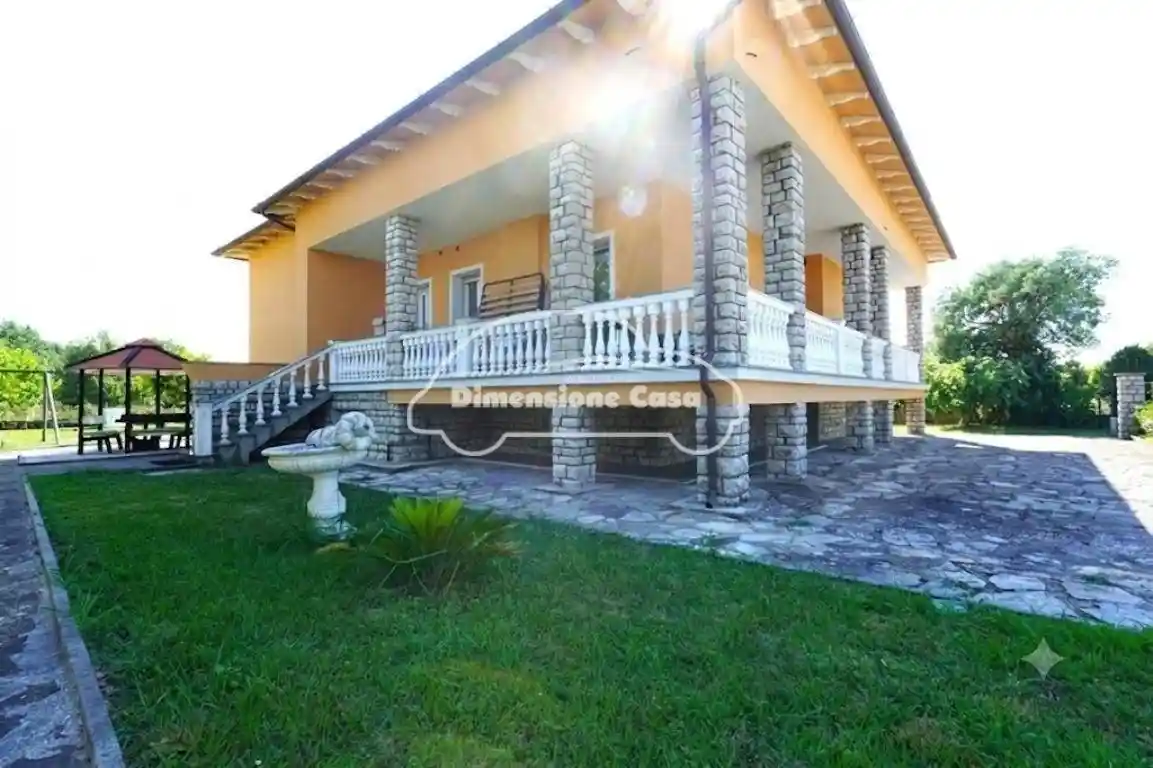 Villa in vendita a Altopascio