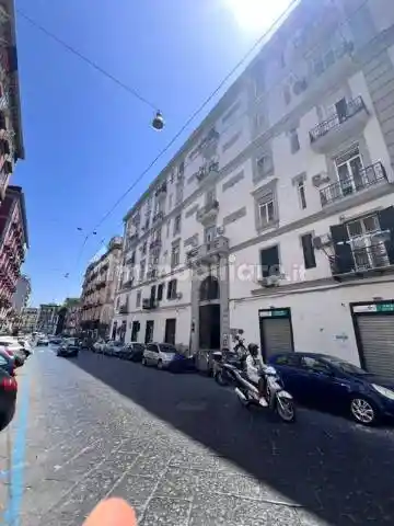 Appartamento in vendita a Napoli