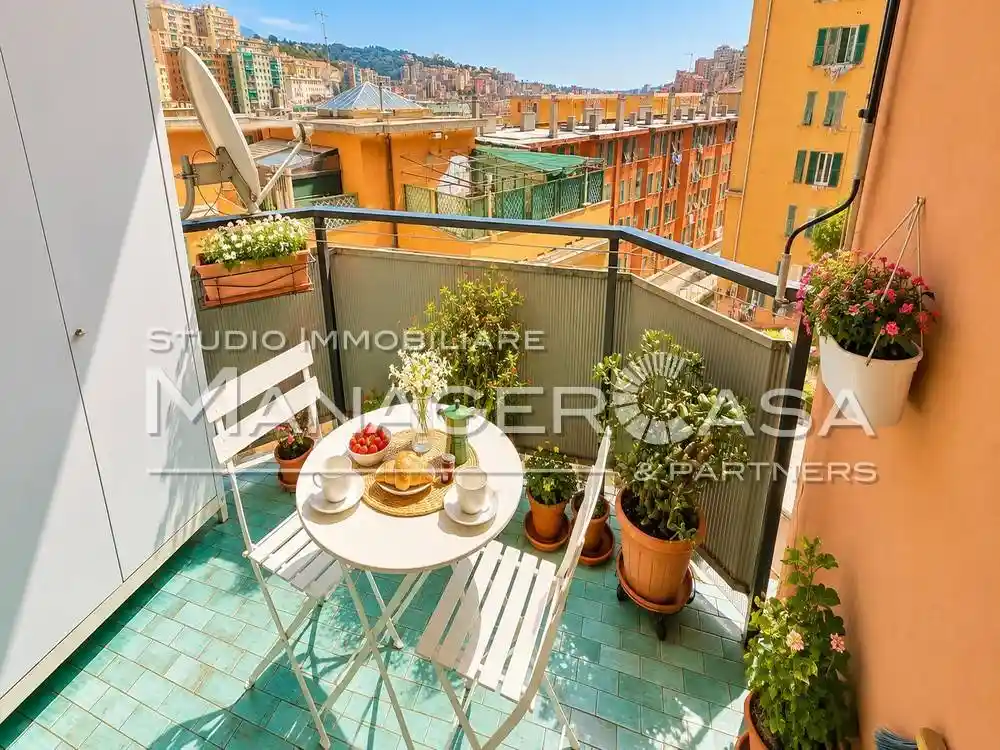Appartamento in vendita a Genova