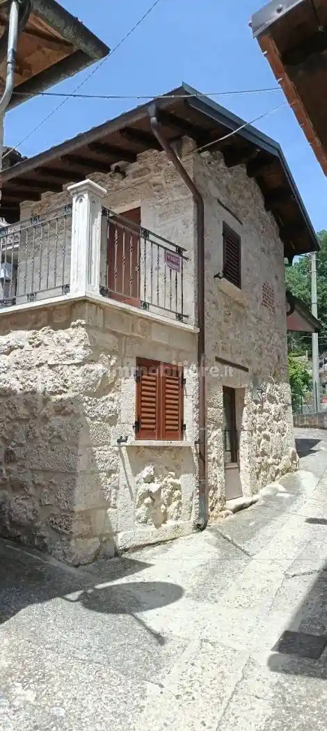Villa in vendita a Valle Castellana