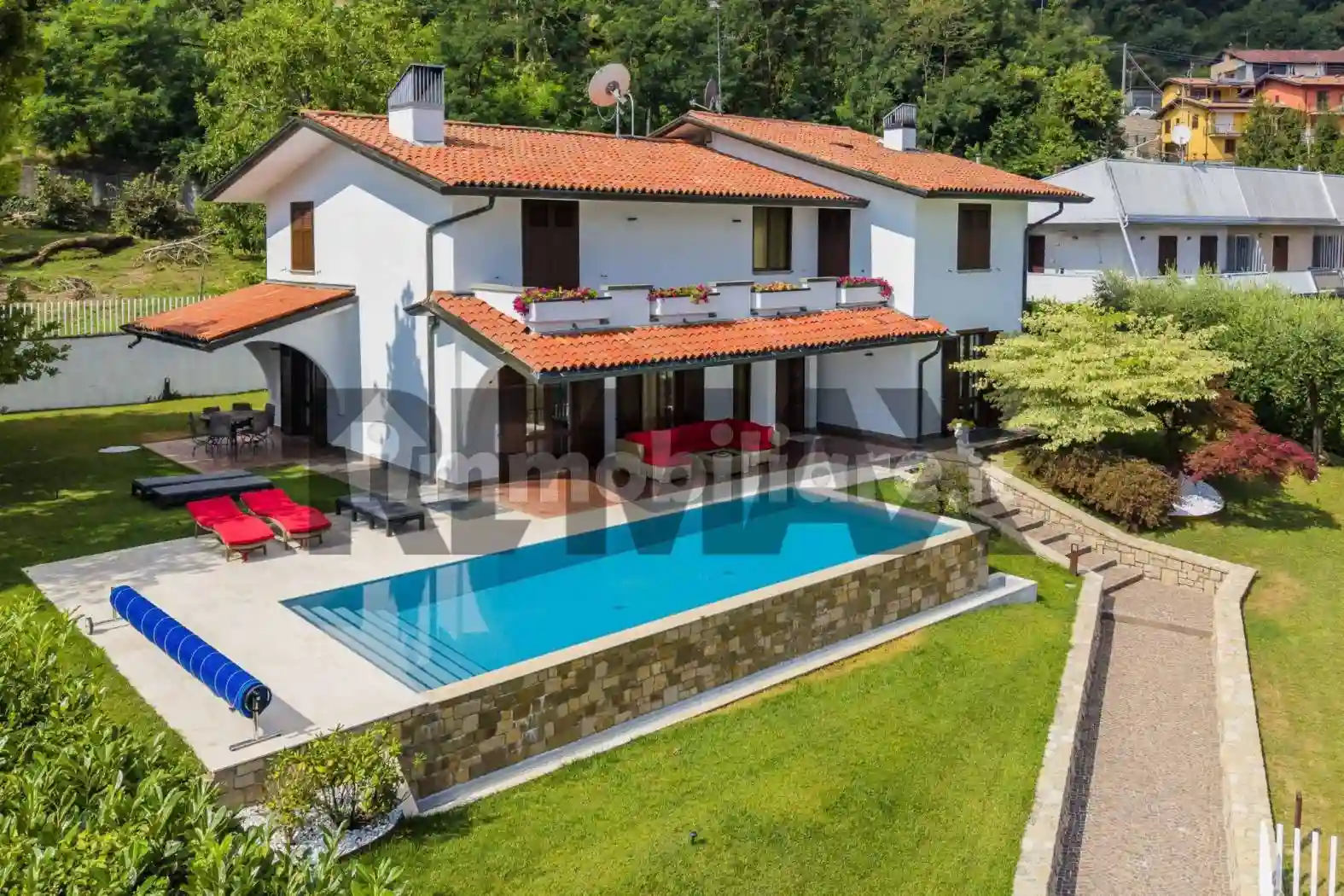 Villa - foto 2