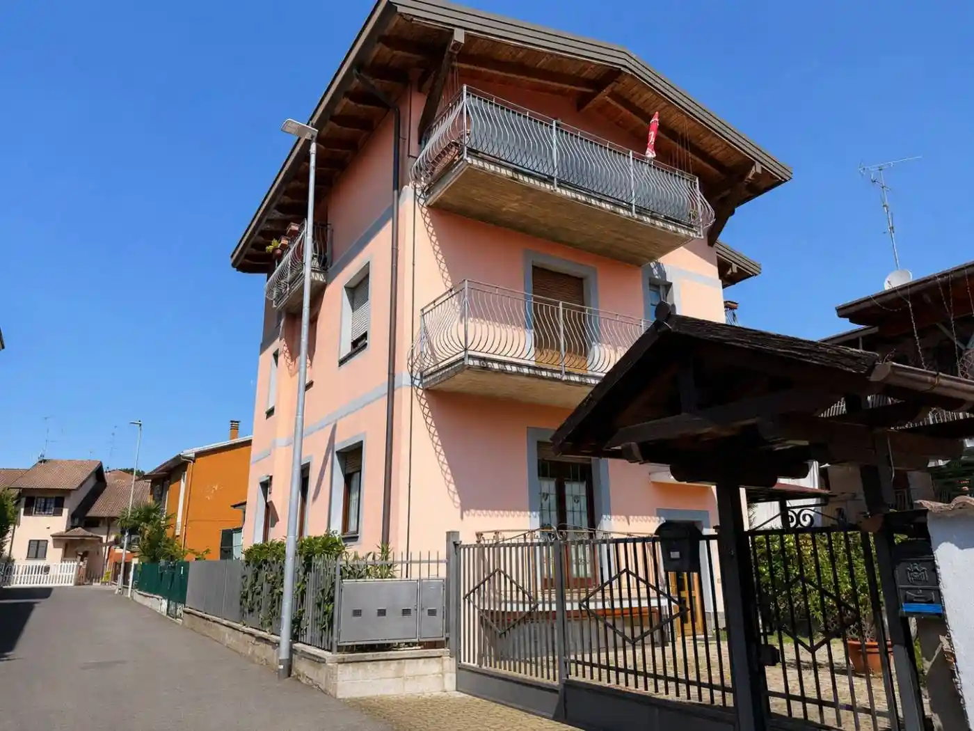 Appartamento in vendita a Garbagnate Milanese