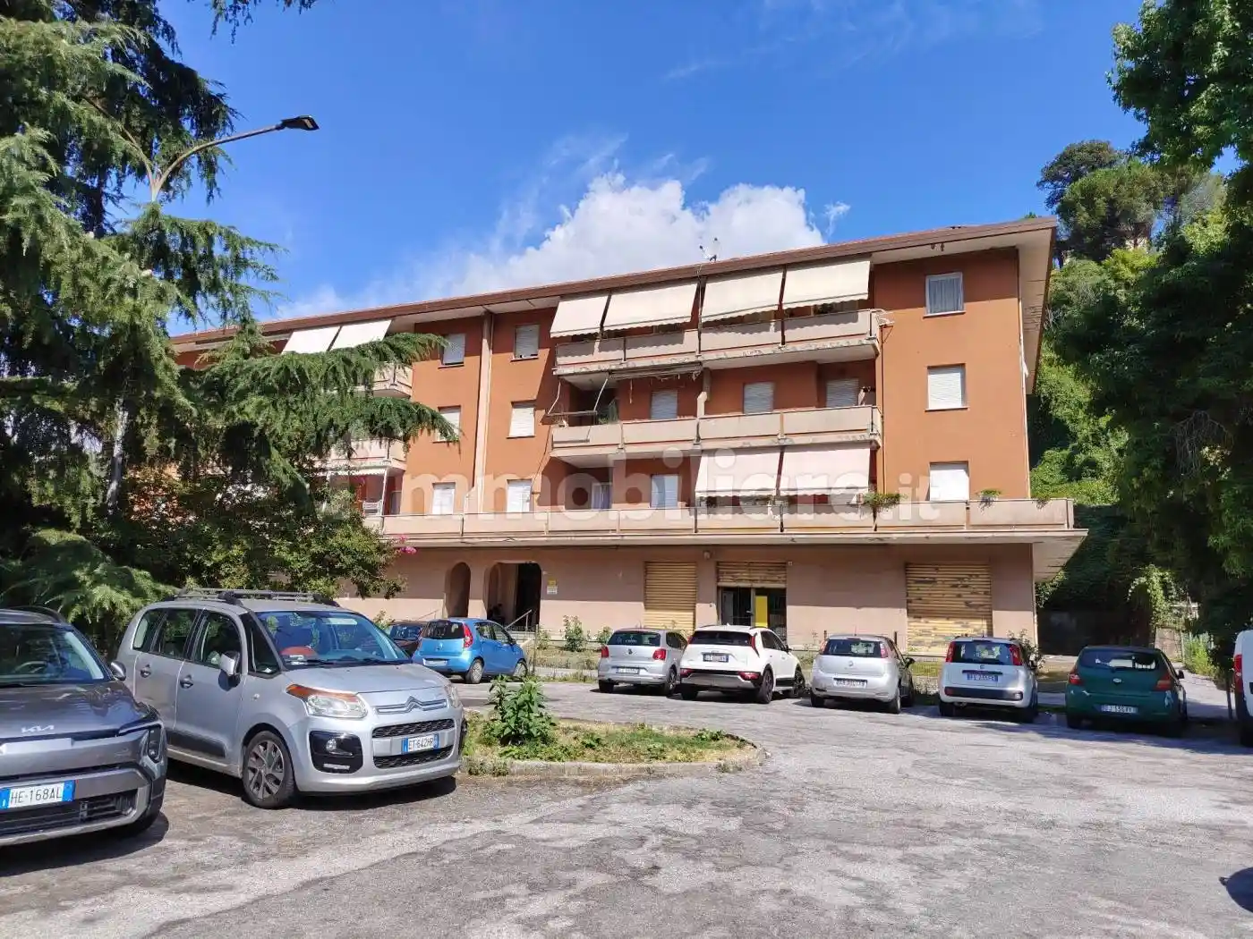 Appartamento in vendita a Serra Riccò