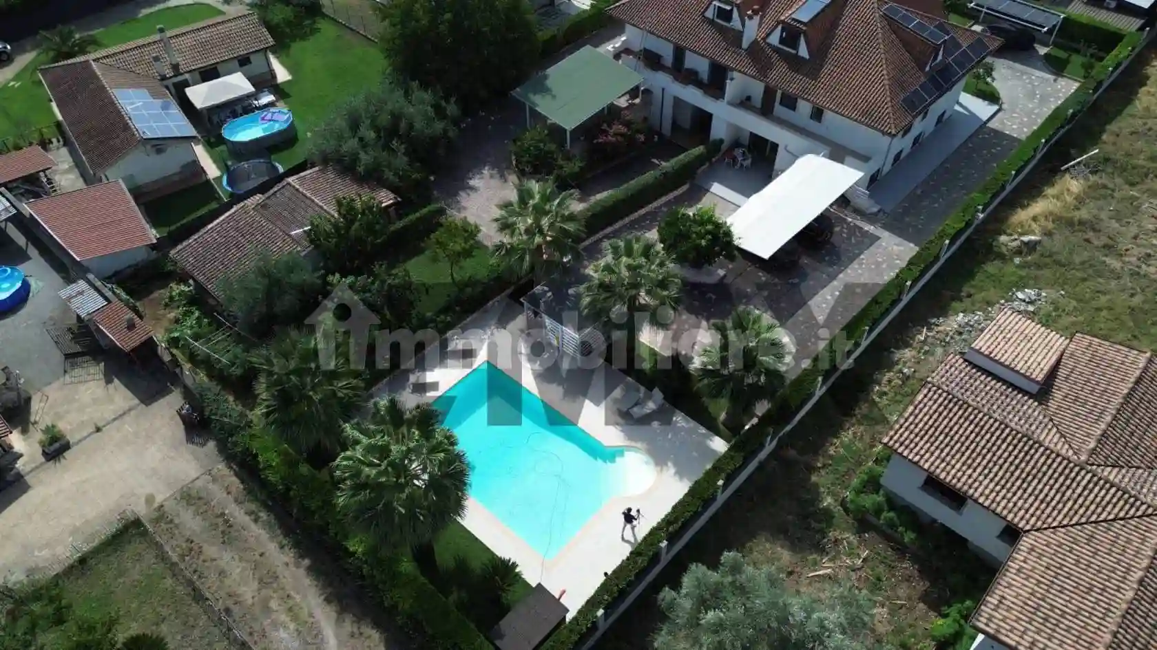 Villa - foto 2