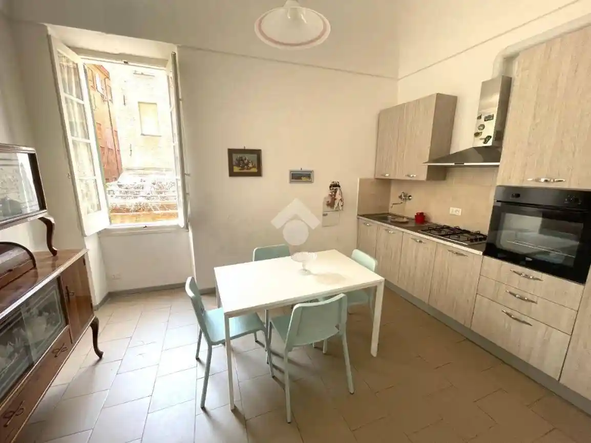 Appartamento in vendita a Imperia