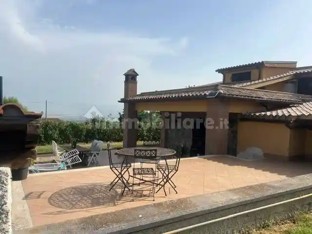Villa in vendita a San Cesareo