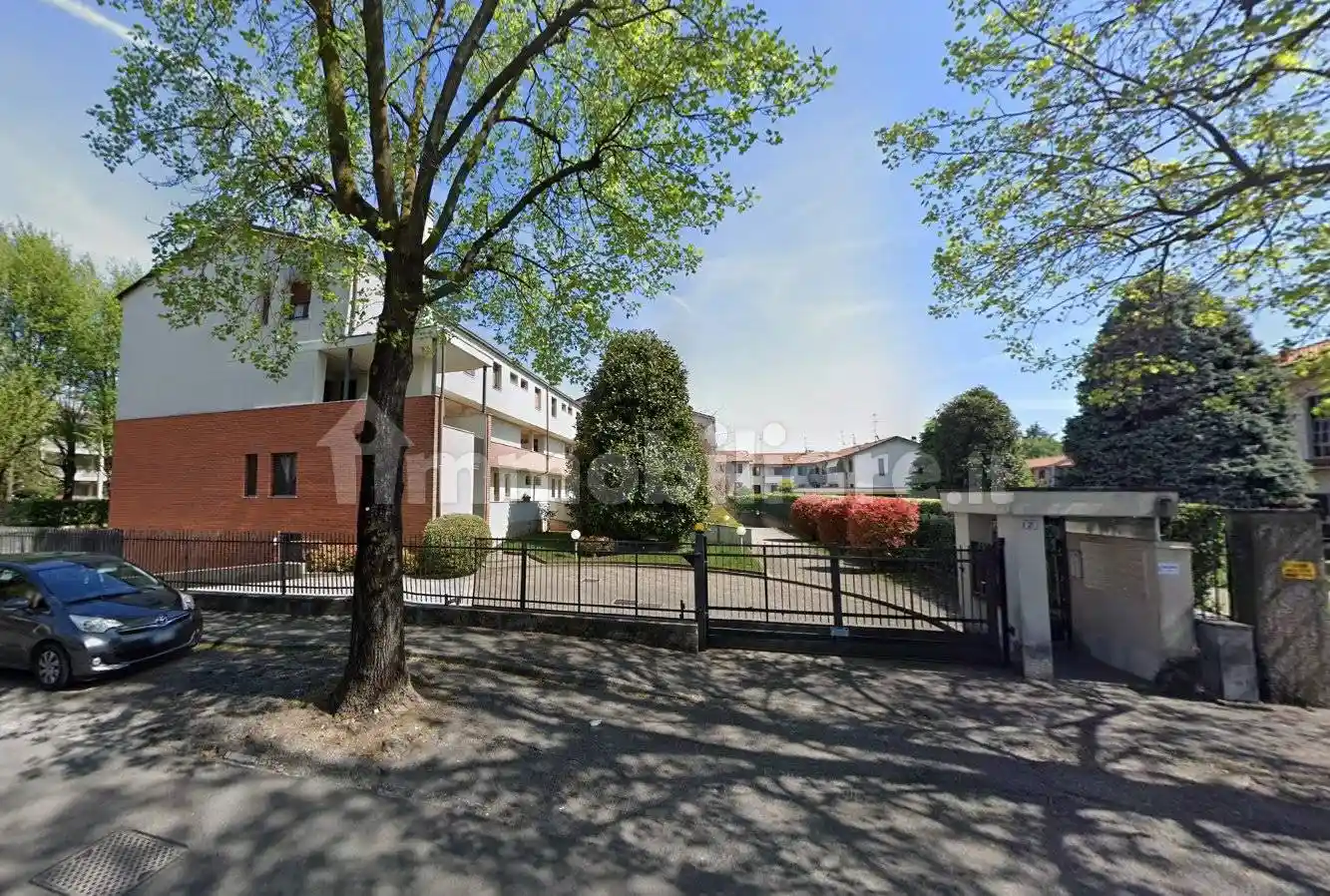 Appartamento in vendita a Carate Brianza