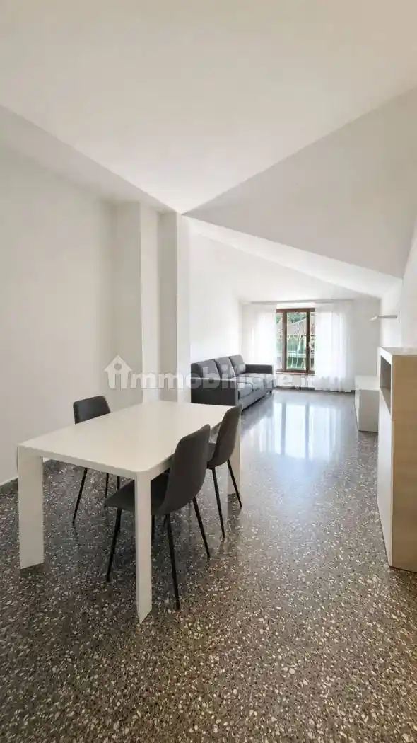 Appartamento in affitto a Varese