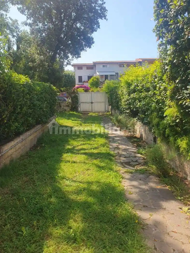Villetta a schiera in affitto a Fiumicino