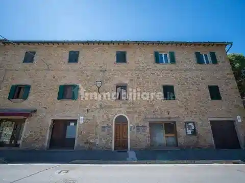 Appartamento in vendita a Volterra