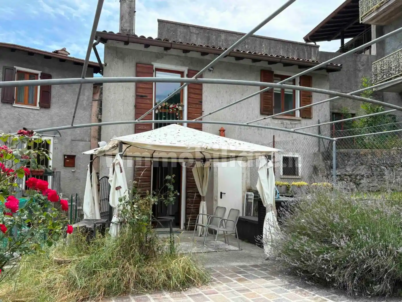 Casa indipendente in vendita a Gargnano