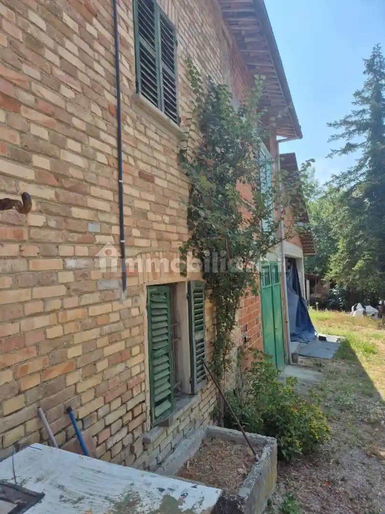Rustico - Casale in vendita a Mombaruzzo