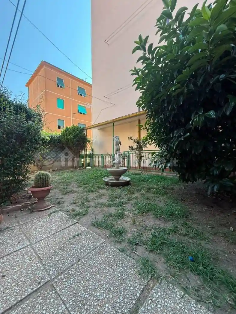 Appartamento in vendita a Livorno