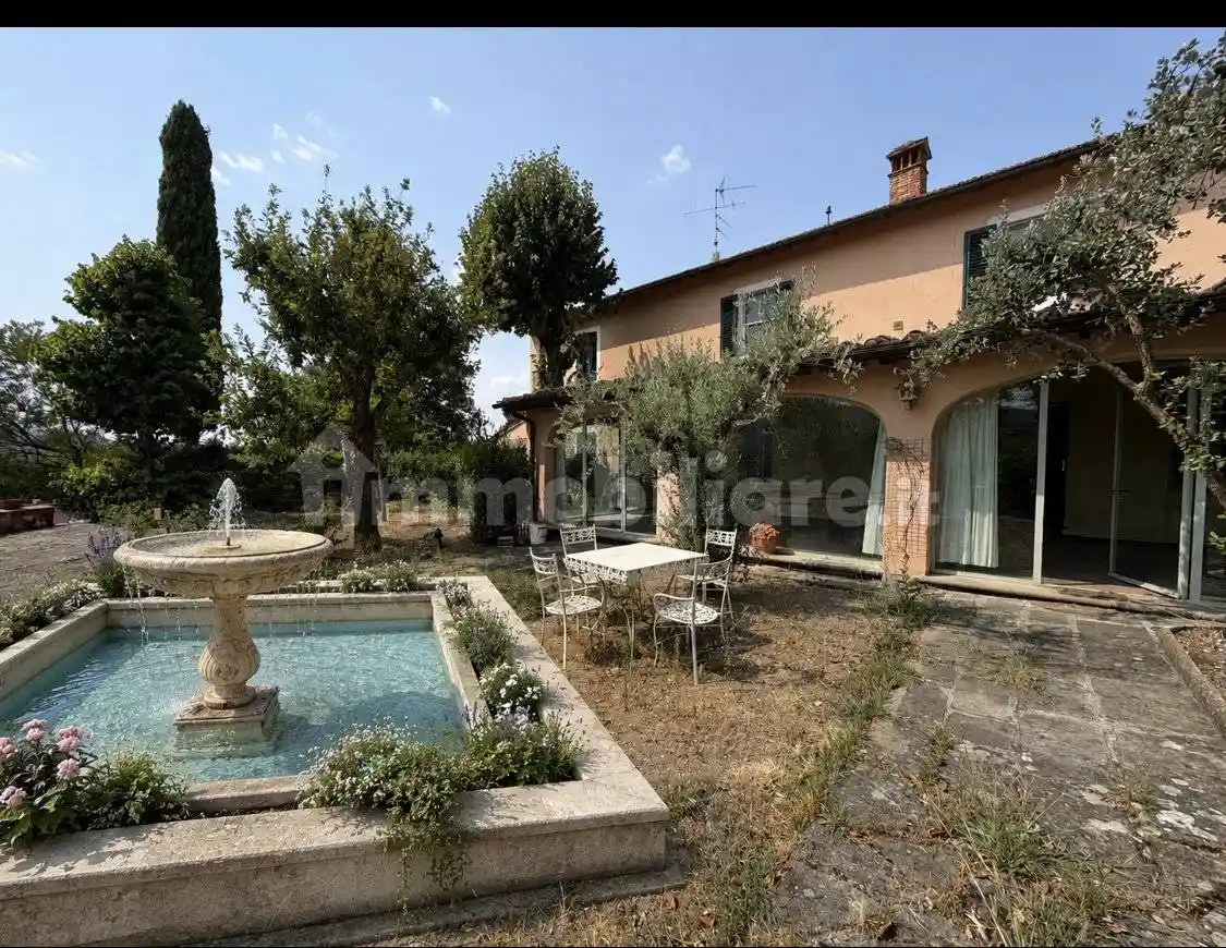 Villa in vendita a Scandicci