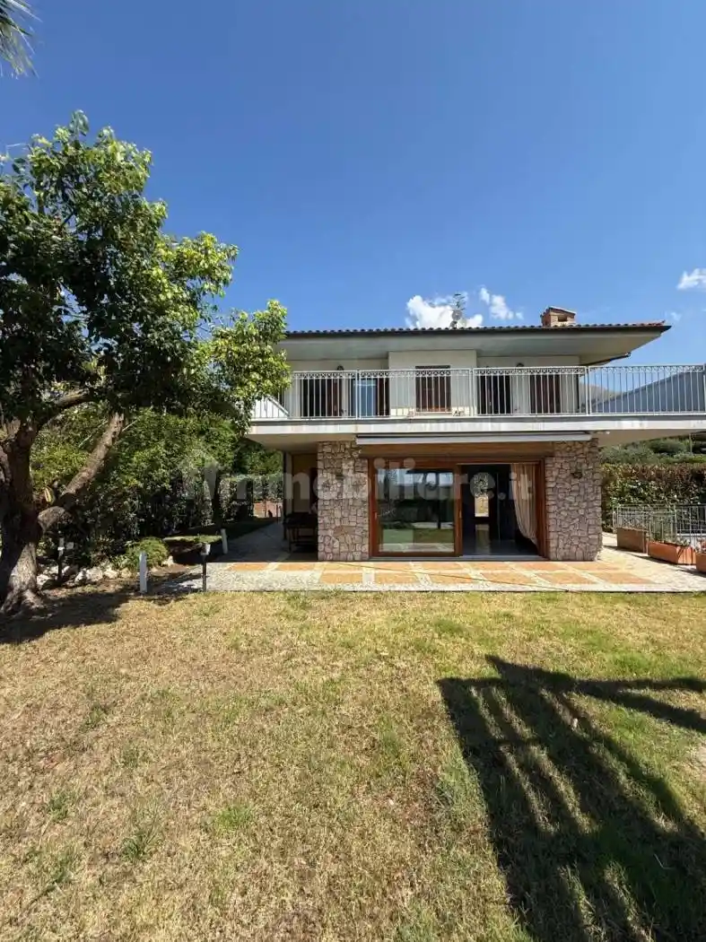 Villa in vendita a Formia