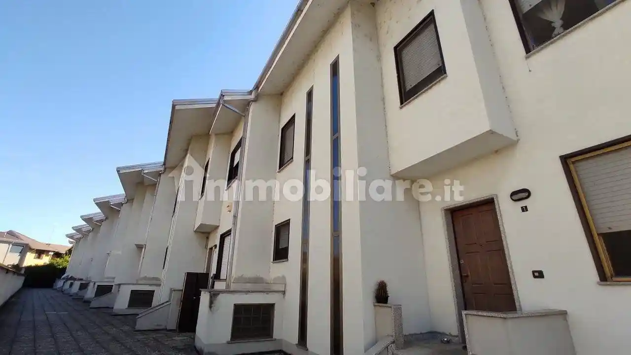 Villetta a schiera in affitto a Novara