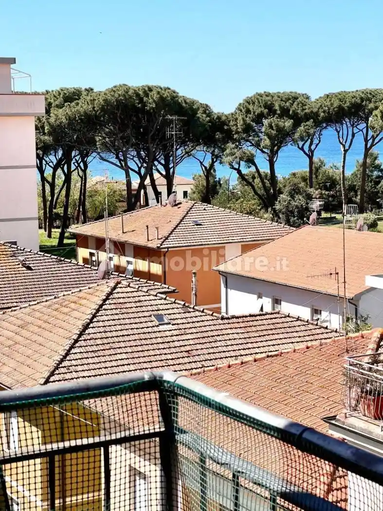 Appartamento in affitto a Follonica