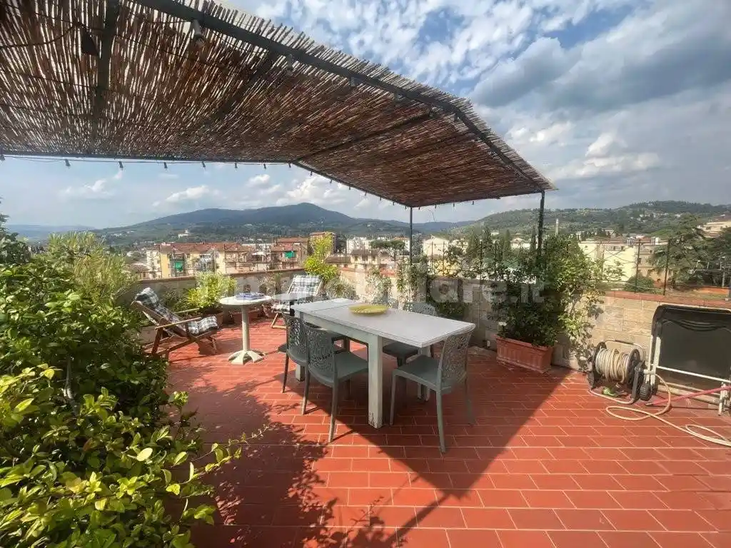 Appartamento in vendita a Firenze