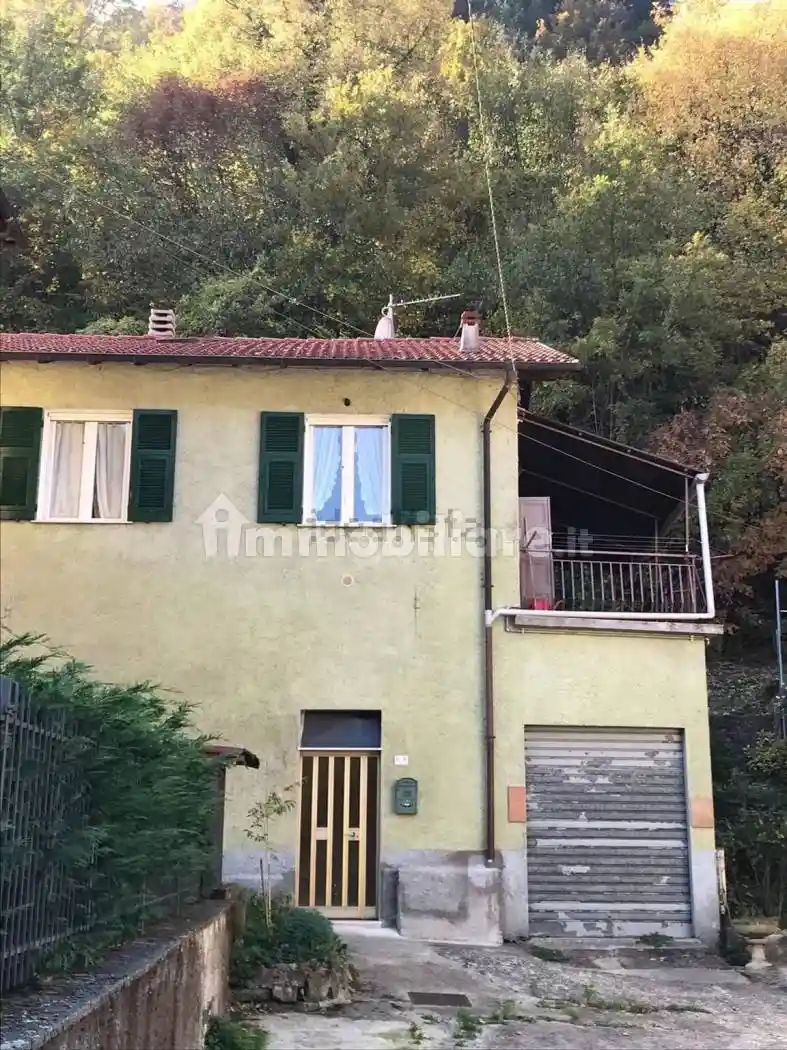 Appartamento in vendita a Montoggio