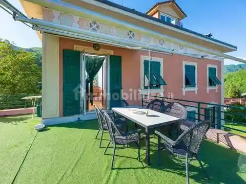 Appartamento in vendita a Savignone