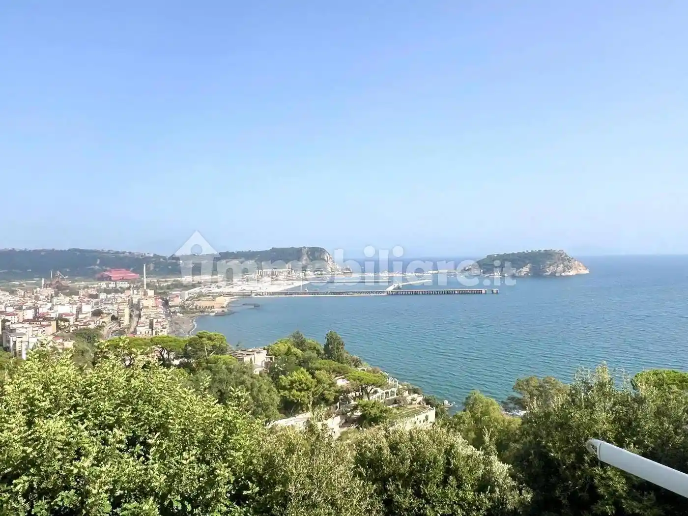 Appartamento in affitto a Pozzuoli