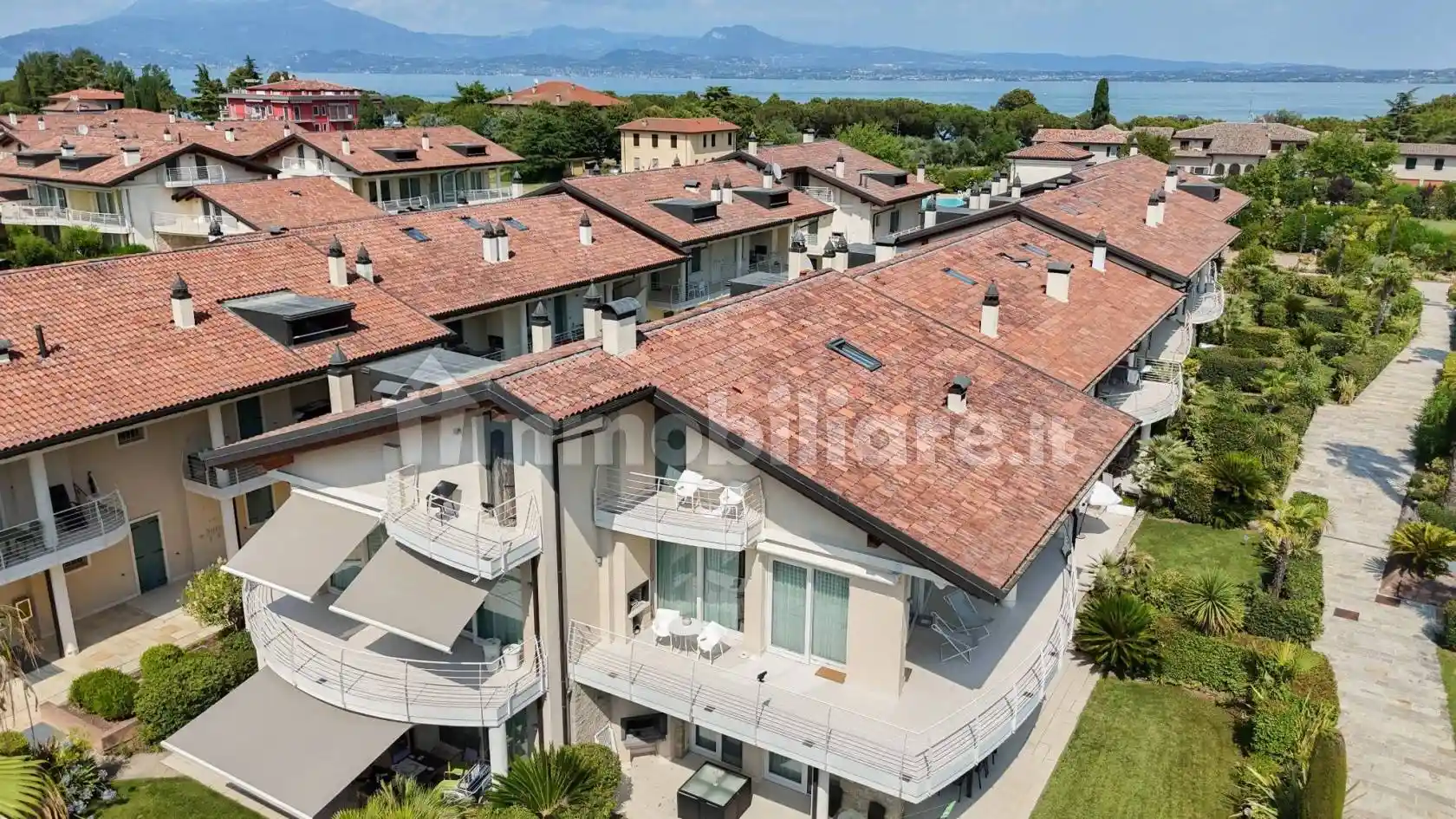 Appartamento in vendita a Sirmione