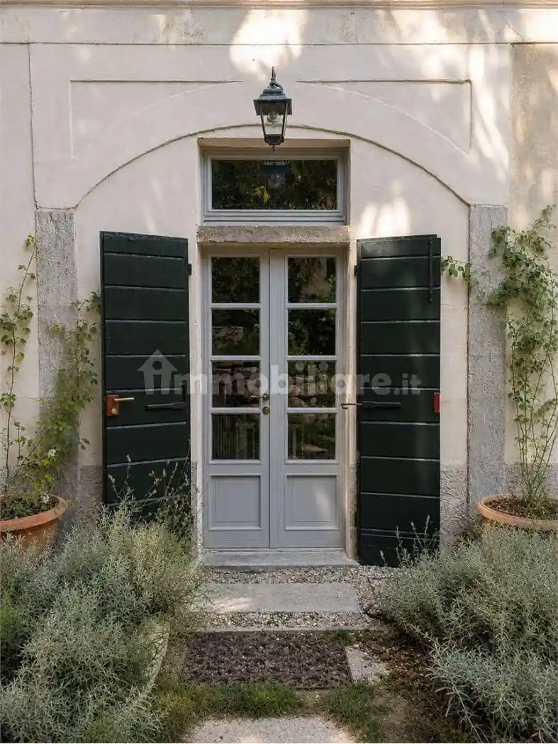 Villa in vendita a Besozzo