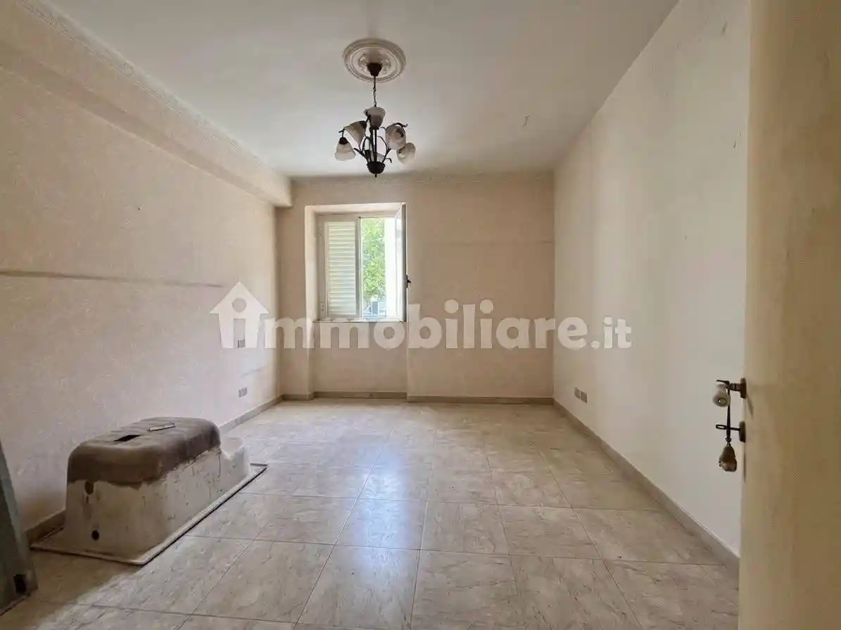 Appartamento in vendita a Barcellona Pozzo di Gotto