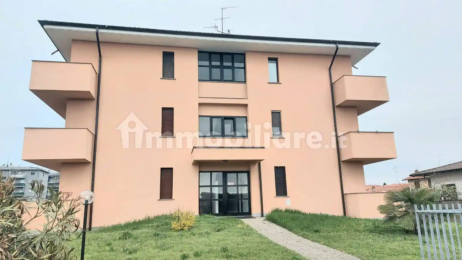 Appartamento in affitto a Turate