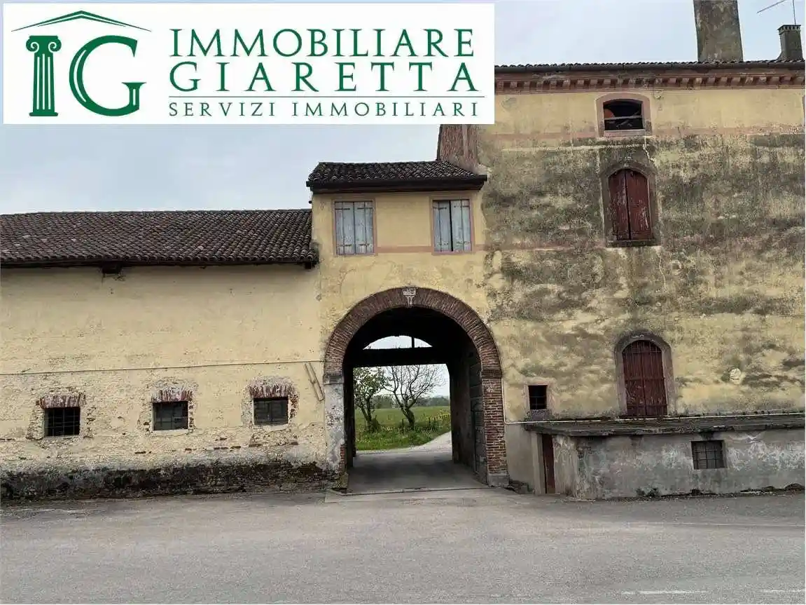Rustico - Casale in vendita a Schiavon