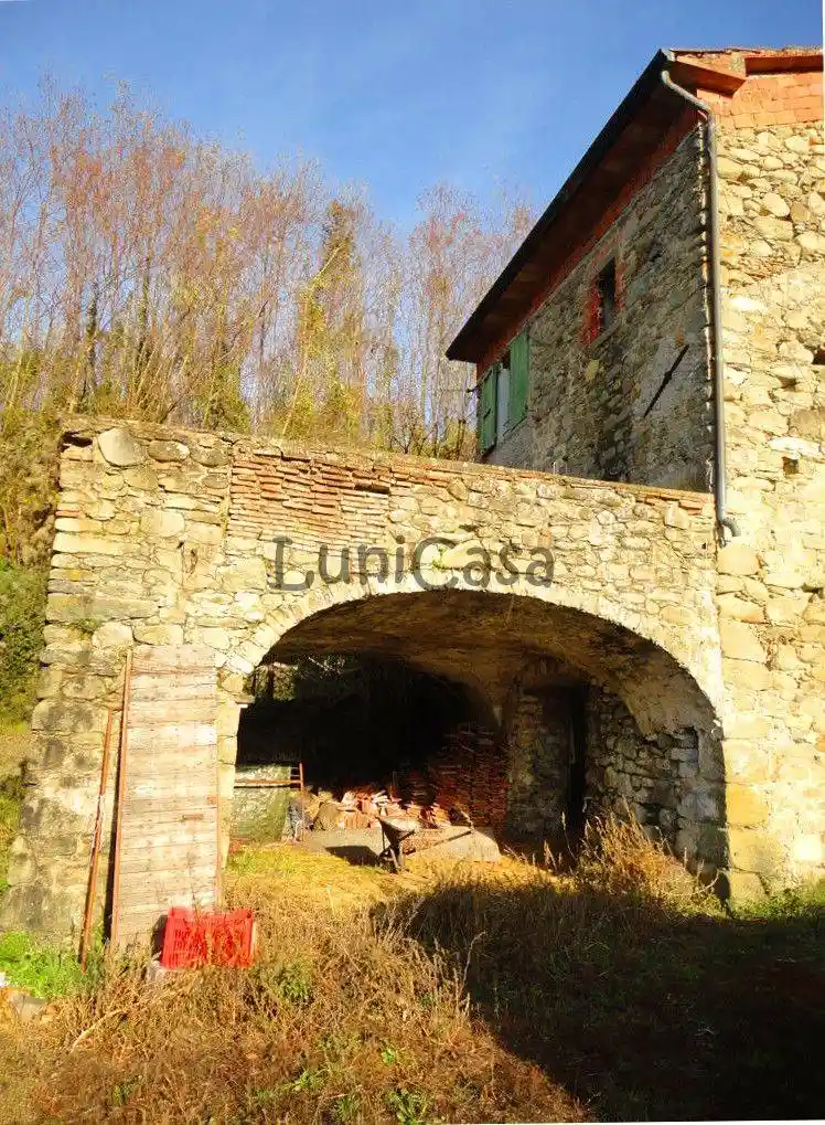 Rustico - Casale in vendita a Filattiera