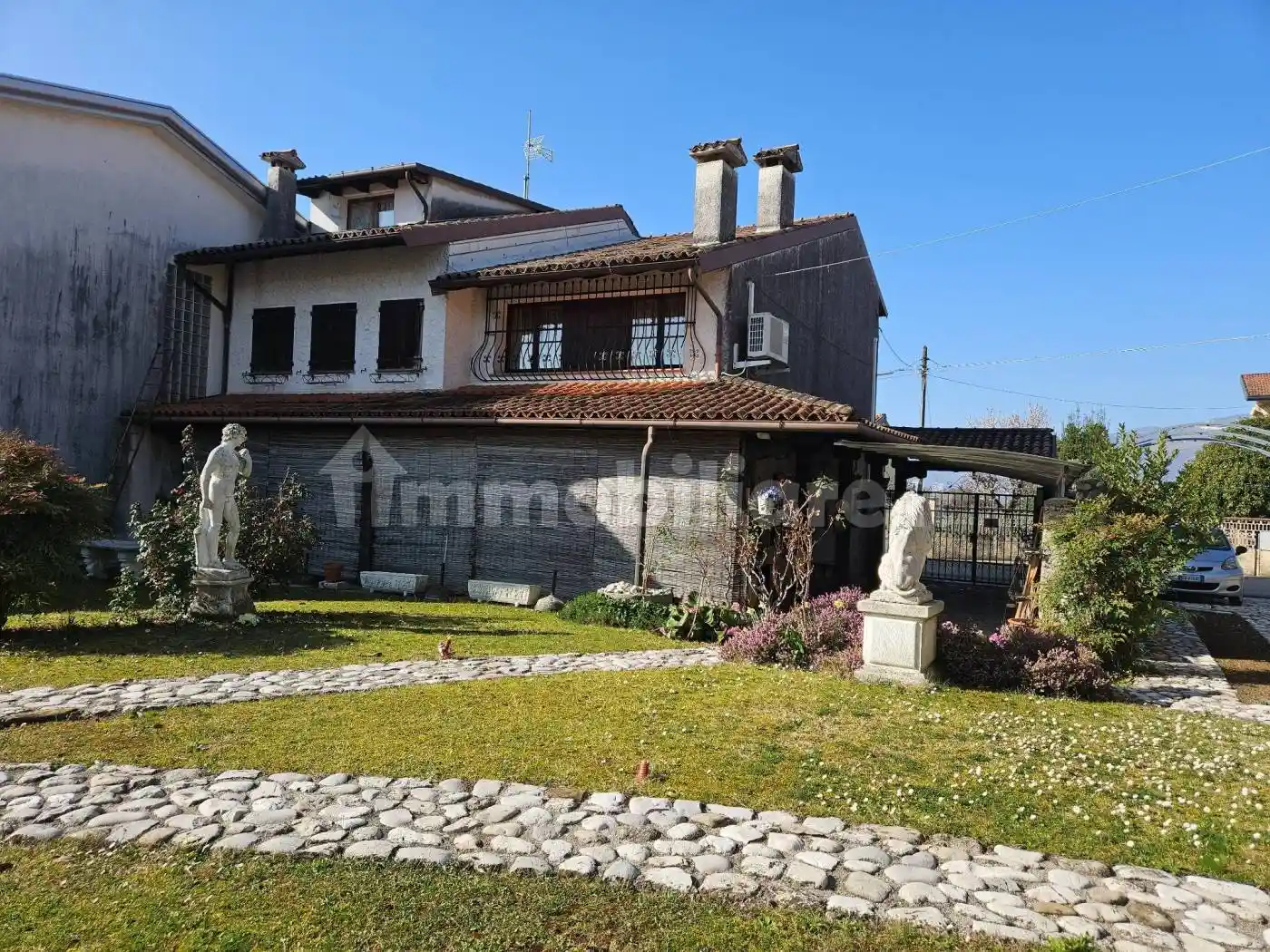 Villa in vendita a Montereale Valcellina