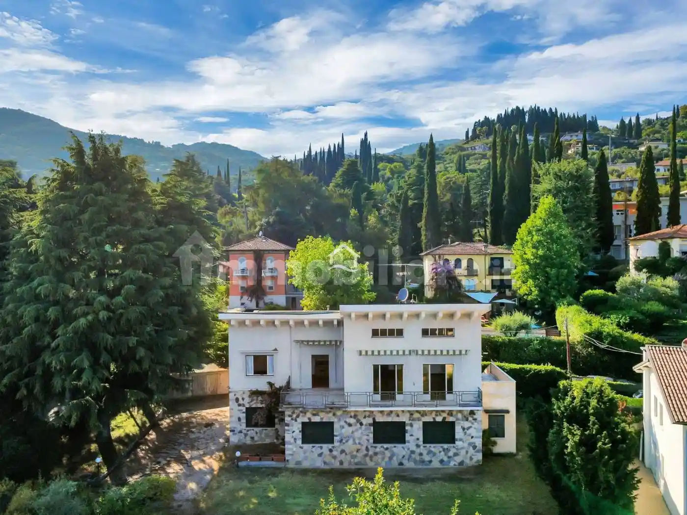 Villa in vendita a Gardone Riviera