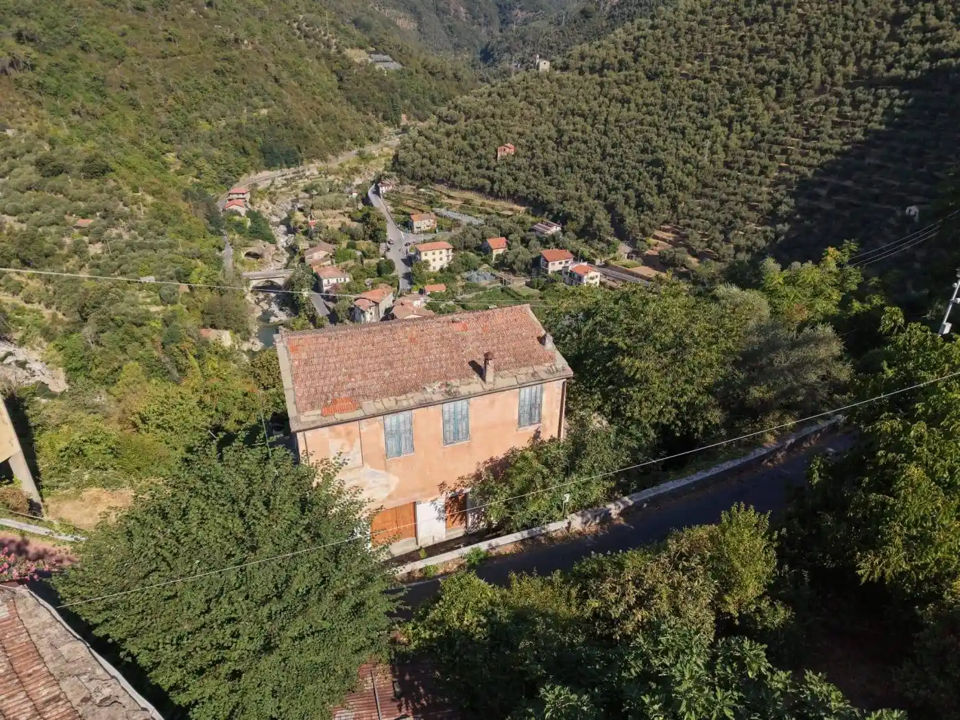 Casa indipendente in vendita a Montalto Carpasio