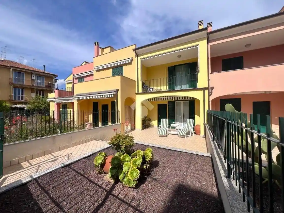 Villetta a schiera in vendita a Loano