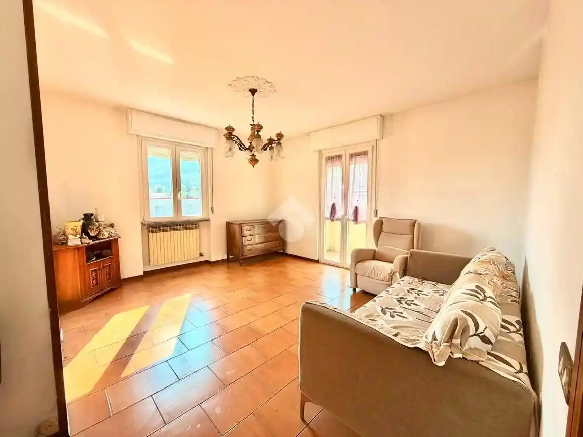 Appartamento in vendita a Rogno
