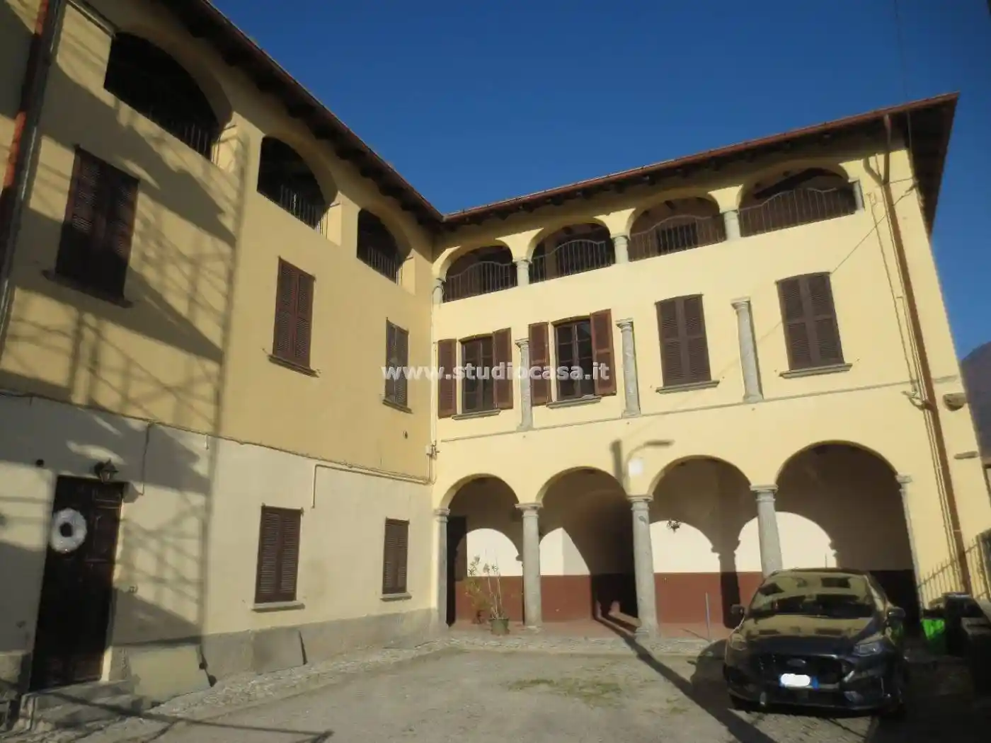 Appartamento in vendita a Erba